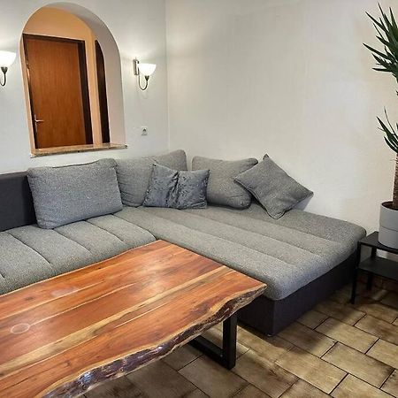 Geraeumige Rustikale Tiroler Wohnung 1-8 Personen Imst Exterior foto